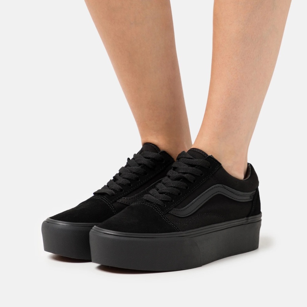 Vans Platform Old Skool Sneakers in Black